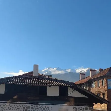 до църквата
